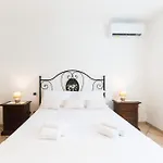 Вилла Lovely Cosy Villa, Jacuzzi, Nature
