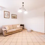 Lovely Cosy Villa, Jacuzzi, Nature Камайоре