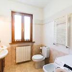 Вилла Lovely Cosy Villa, Jacuzzi, Nature *