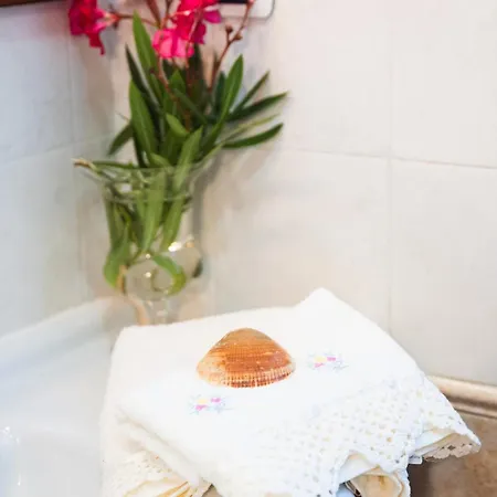 Lovely Cosy Villa, Jacuzzi, Nature Villa