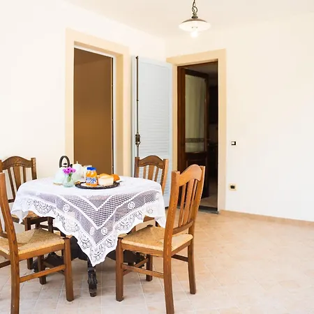 Vila Lovely Cosy Villa, Jacuzzi, Nature Camaiore