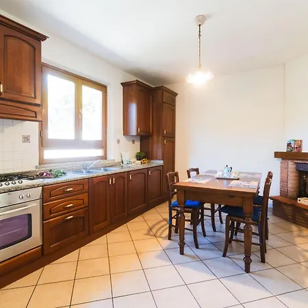 Vila Lovely Cosy Villa, Jacuzzi, Nature