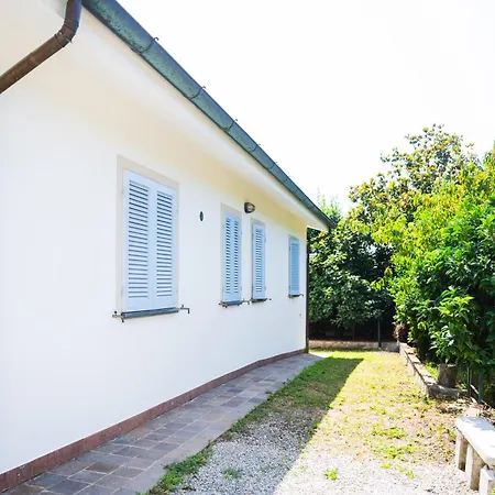 Lovely Cosy Villa, Jacuzzi, Nature Villa